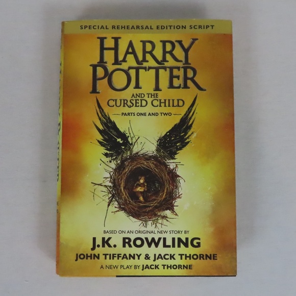 Harry Potter and the Cursed Child Special Rehearsal Edition Book - Picture 1 of 10